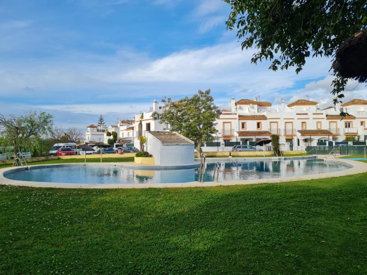 Aparta Club La Barrosa Apartment Chiclana de la Frontera Exterior photo