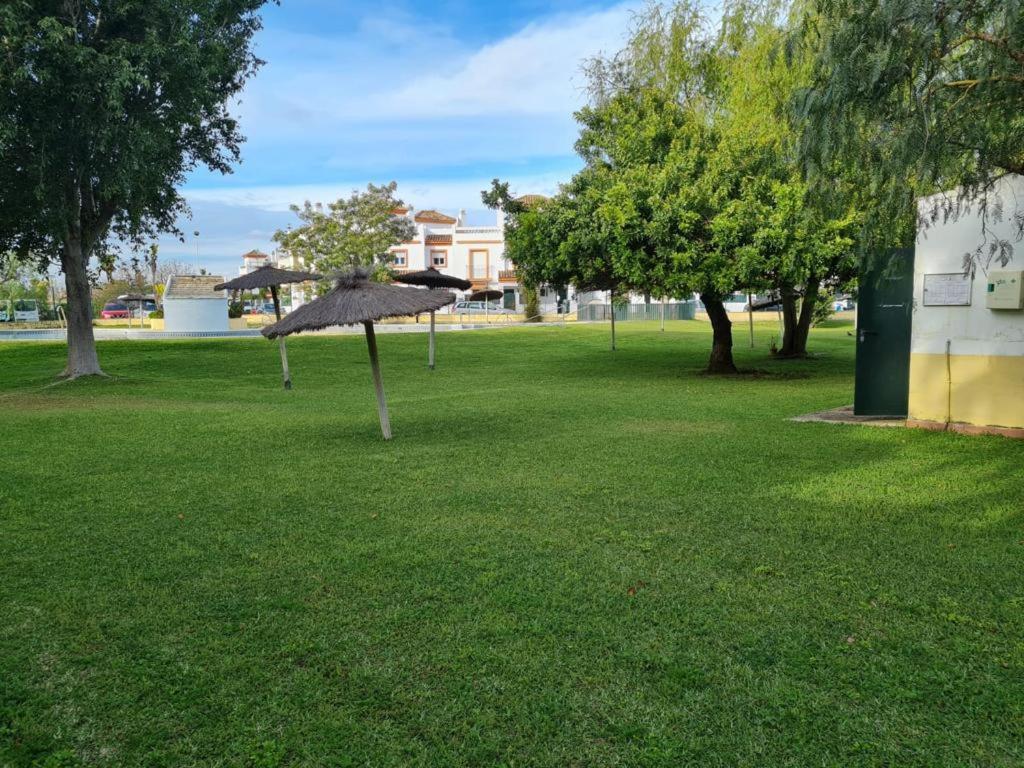 Aparta Club La Barrosa Apartment Chiclana de la Frontera Exterior photo
